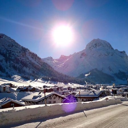 Haus Bergwelt - Appartements Lech am Arlberg Bagian luar foto