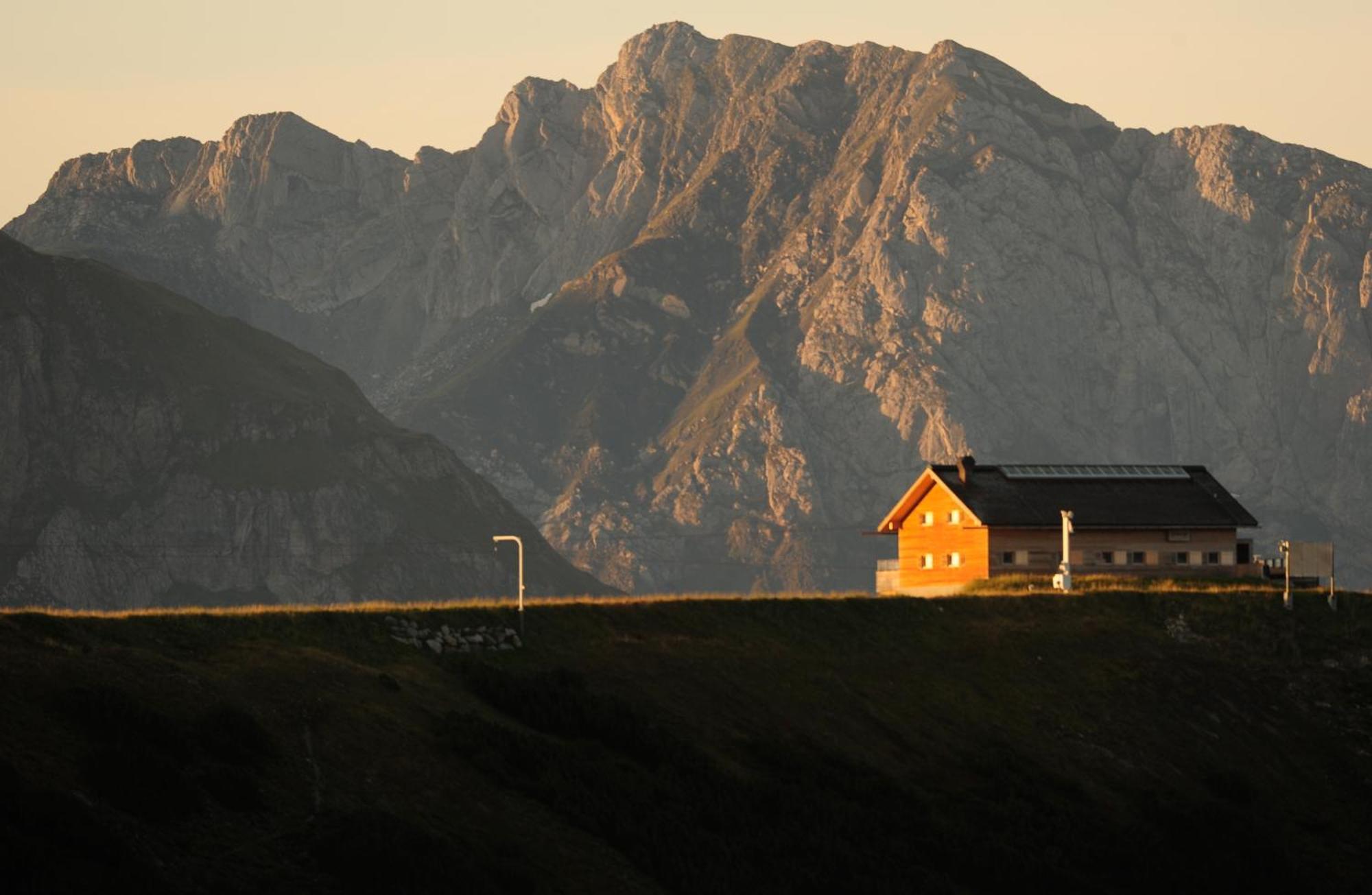 Haus Bergwelt - Appartements Lech am Arlberg Bagian luar foto